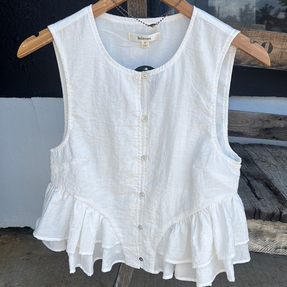 White Sleeveless Top new with tags
